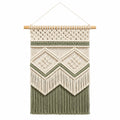 Arazzo da parete 45 x 85 cm in cotone avorio e verde salvia con bastone in legno stile boho
